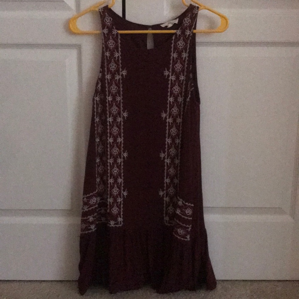 Maroon sleeveless dress!!